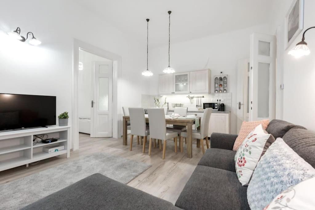 Perfect Day 3 -3 Bedr, 2 Bathrooms بودابست المظهر الخارجي الصورة